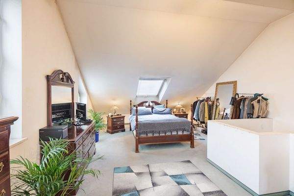 Großes Studio im DG