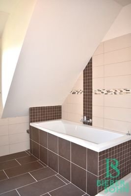 Wannen-, Duschbad OG