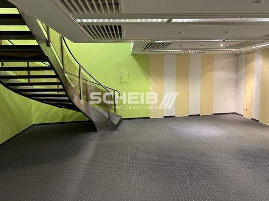 weitere Verkaufsfläche im Untergeschoss