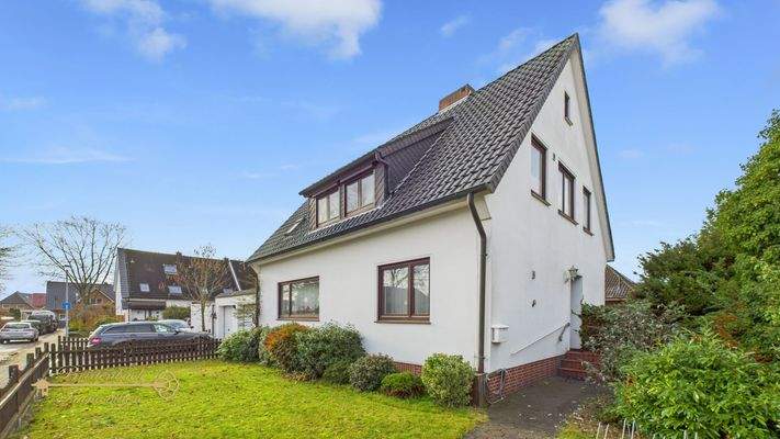 Außenansicht Eingangsbereich