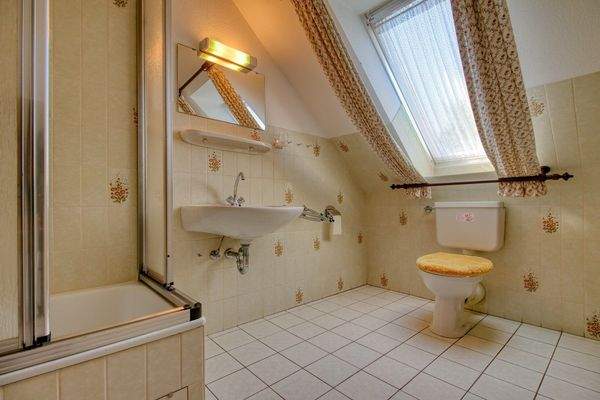 Badezimmer im OG