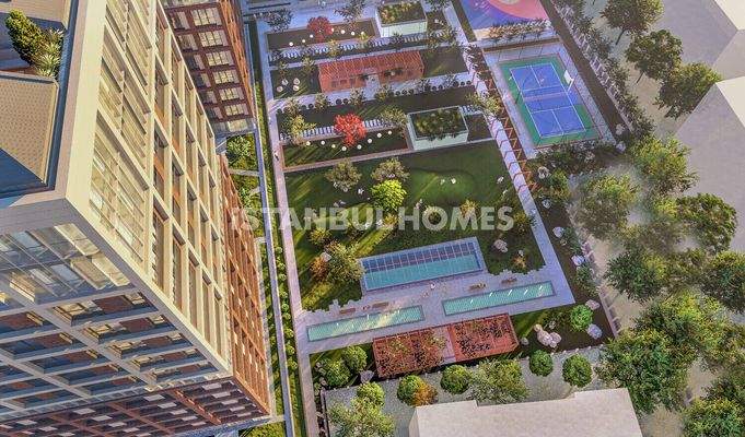 City-View Flats in a Complex with Pool in Kadikoy Istanbul