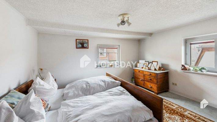 2. OG Schlafzimmer 1