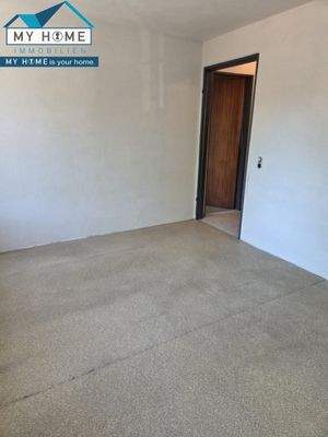 Schlafzimmer Blick zum Flur