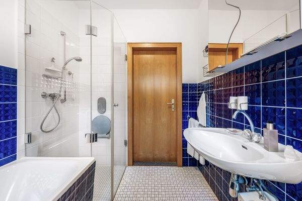 Zweite Ansicht vom Badezimmer