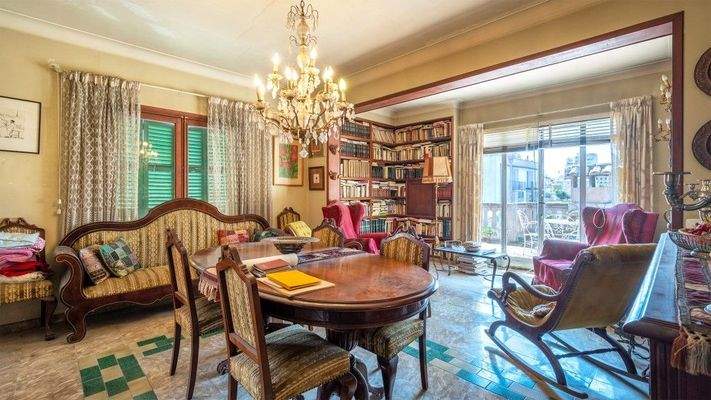 Villa mit vielen Möglichkeiten zum Verkauf bei der Stierkampfarena, Palma, Mallorca 92644