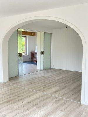 Whg. 1 EG_Essbereich mit Blick in den Wintergarten