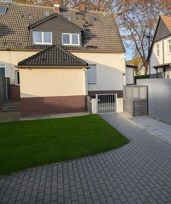 gepflegte Außenanlagen.jpg