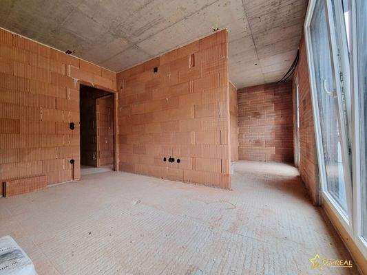 Zimmer mit Schrankraum