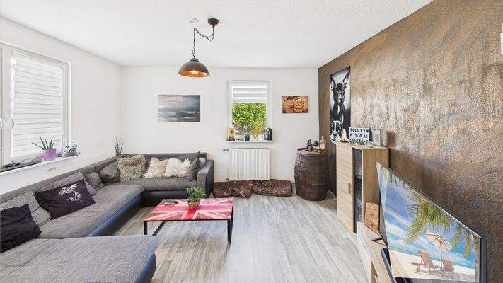 CAM03143G0-PR0190-STILL018