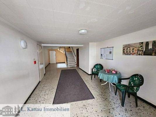 gepflegter Hauseingang 