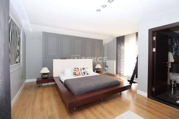 Spacious Stylish Villa with Private Garden in Ankara Çayyolu