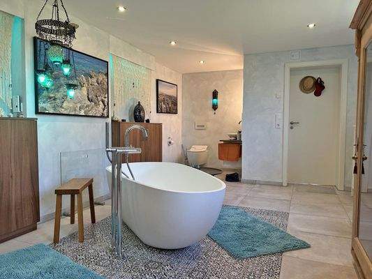 Wellnessbad im KG Bild 2