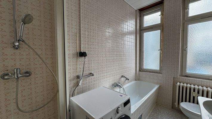 Dusch- und Wannenbad