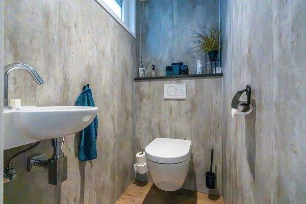 Luxus Badezimmer Premium Chalet Schouwen Duin Begehbare Dusche Doppel Waschtischmöbel002