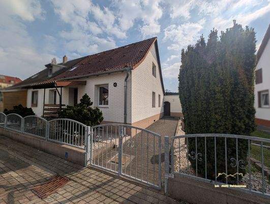 Hausansicht Vorne (2)