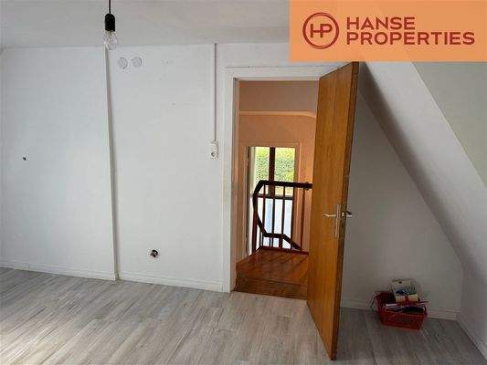 Durchgangszimmer DG hinten