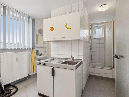 1. OG Küche und Bad Leerstand