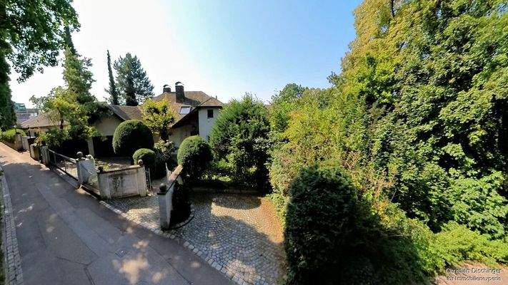 Zufahrt über Anliegerstraße