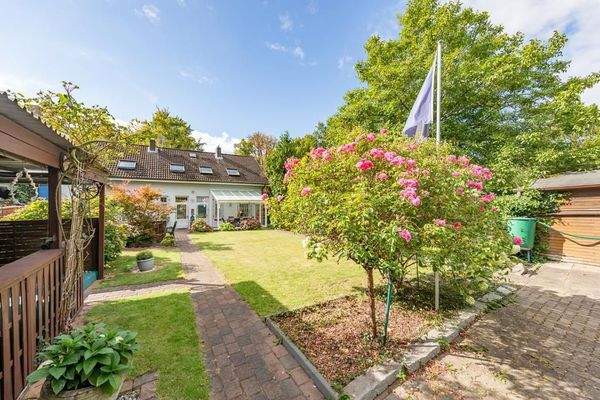 Liebevoll angelegter Garten