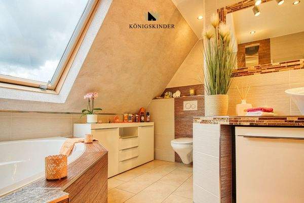 mit Blick in den Himmel