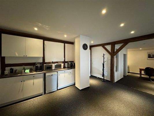 EIngangsbereich + Küche