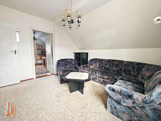 Wohn-/ Arbeitszimmer