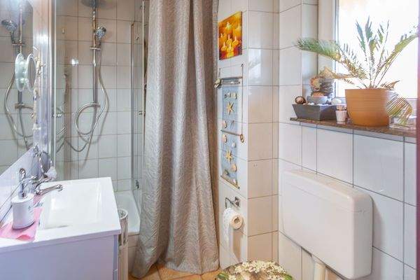 EG Gäste-WC mit Dusche