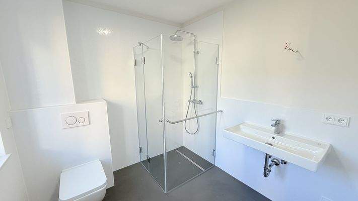 Erdgeschoss - Badezimmer