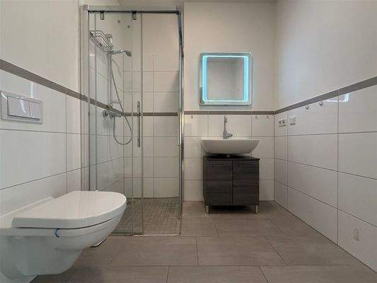 Duschbad am Schlafzimmer