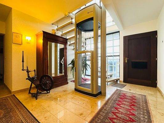 6. Eingangsbereich EG