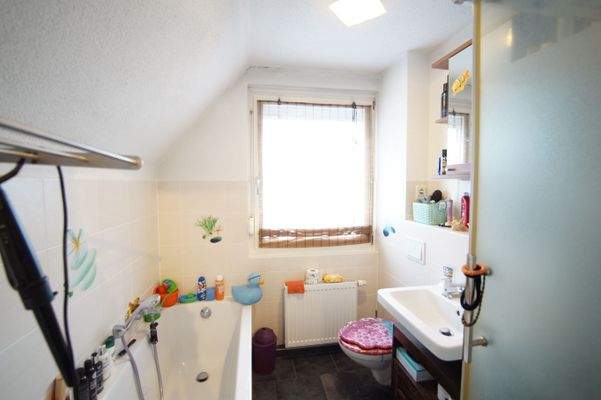 Tageslichtbadezimmer OG