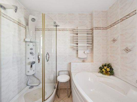 Badezimmer Ansicht II OG