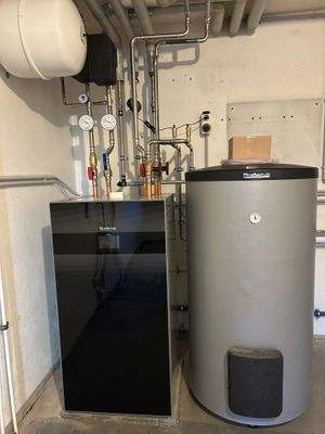 Neu eingebaute Buderus Heizungsanlage - Wärmepumpe
