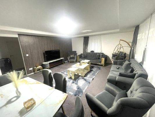 Wohnzimmer 1 OG Wohnung links