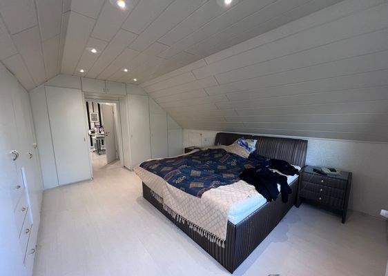 Schlafzimmer DG2.jpeg