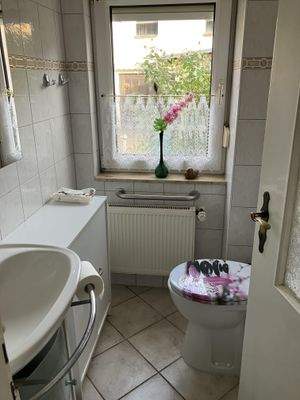 Gäste WC mit Urinal EG