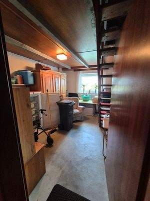 Abstellraum/Zugang zum Boden