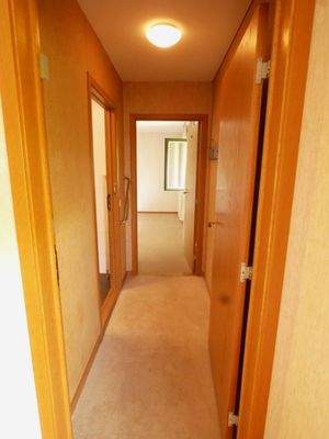 Flur Zimmer 1 rechts