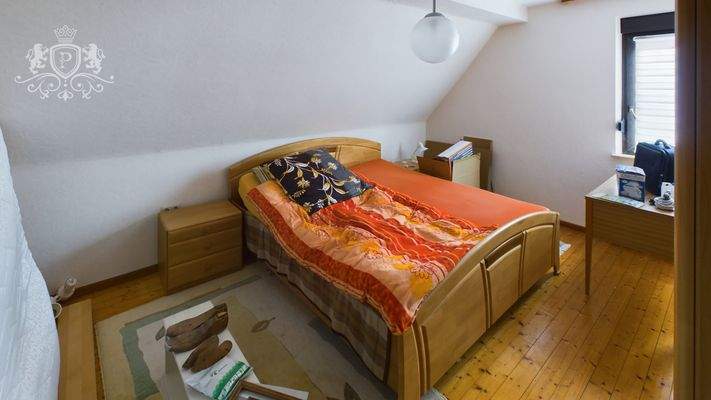 CAM01984G0-PR0439-STILL021