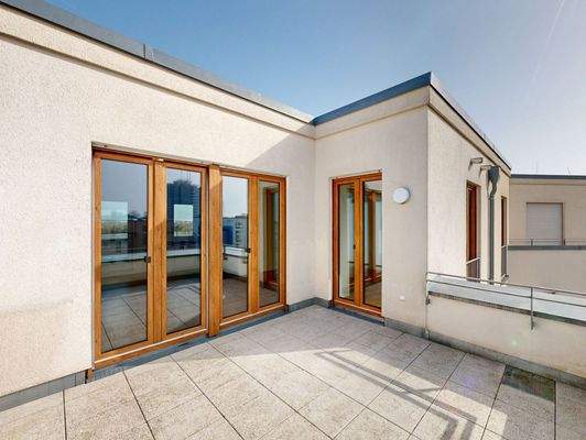 Terrasse 1 in den Innenhof