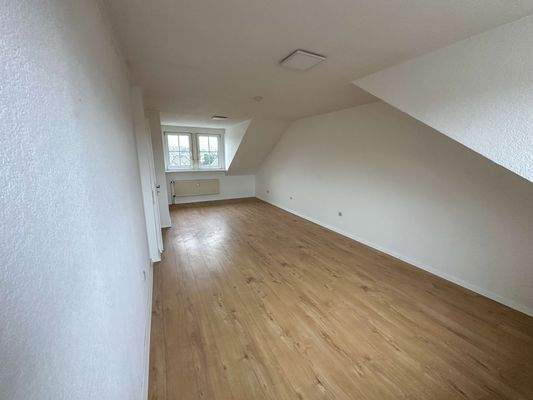 2 Wohn- und Esszimmer