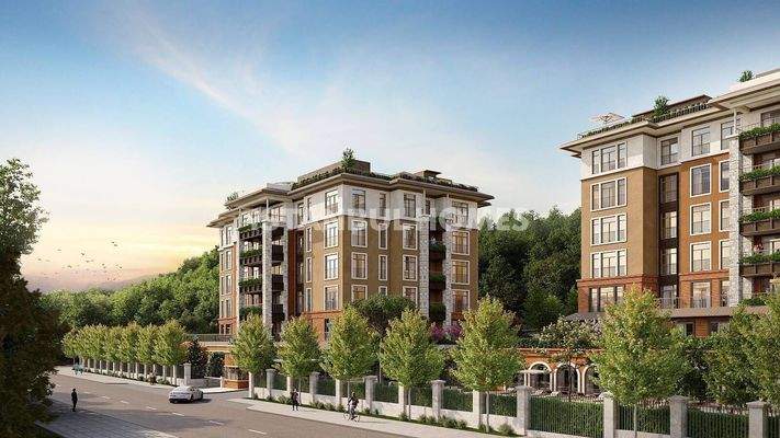 High-Ceiling Apartments in a Residential Complex in Eyup