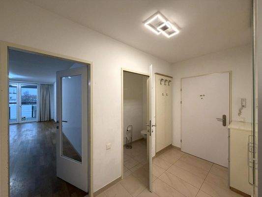 Wohnungseingang / Gästetoilette