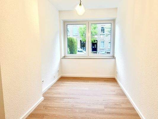 Arbeitszimmer (2. Zi)