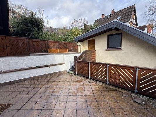 OG_Loggia mit Blick zur Garage