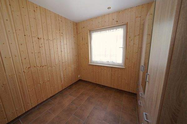 6 - Schlafzimmer.JPG