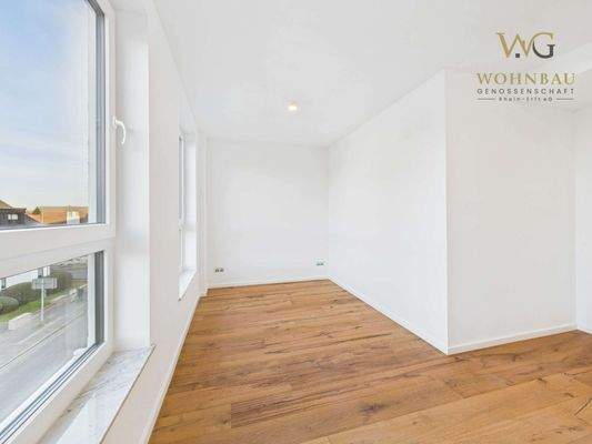 Arbeits- / Kinderzimmer EG 1