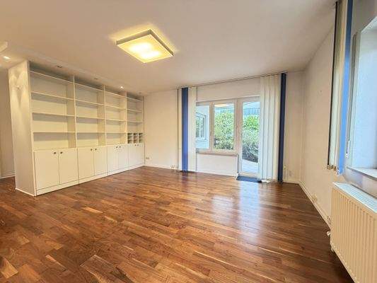 Raum 2 mit Zugang zur Terrasse