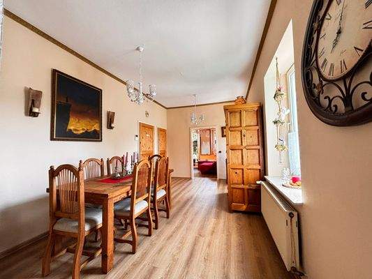 11 Esszimmer OG.JPEG